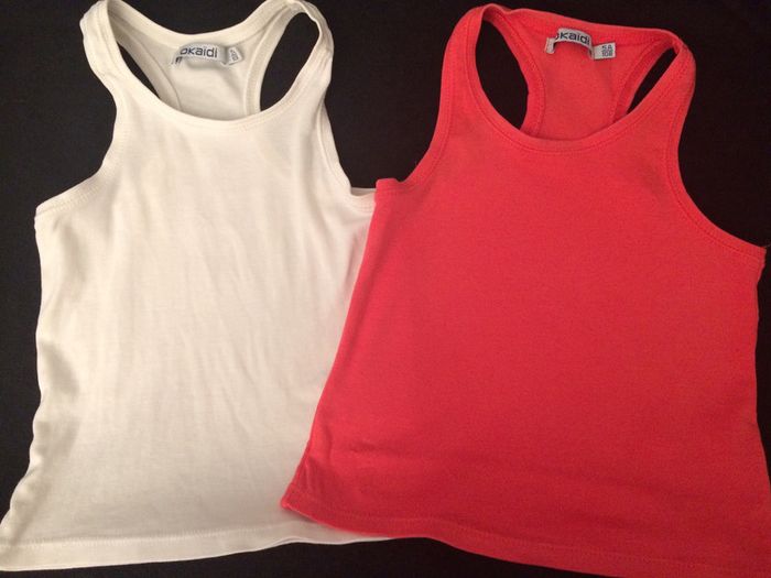 2 débardeurs OKAIDI 5 ans
