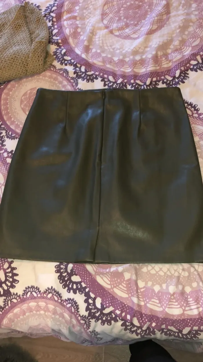 Jupe kaki effet cuir