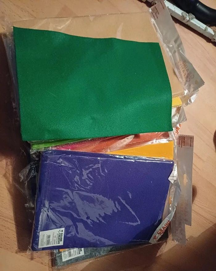 Lot de 4 feuilles de feutrine A4 2mm