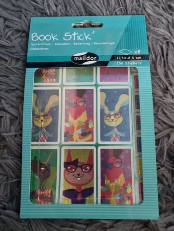 156 stikers Animaux et Saisons