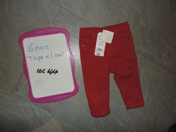 jeans tape à l'oeil taille 6 mois neuf