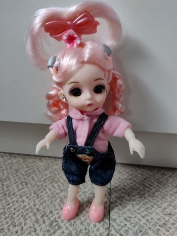 Poupée BJD cheveux rose