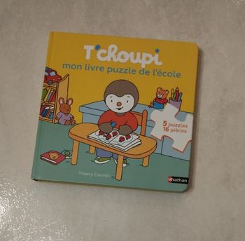 Livre puzzle T'choupi à l'école 