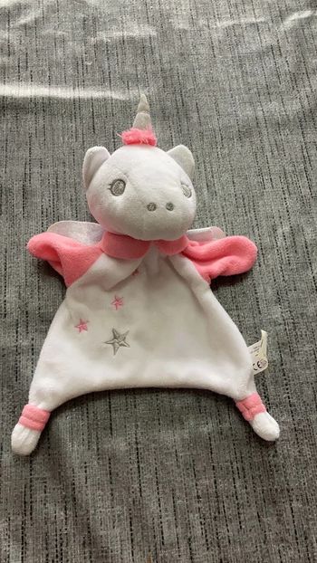 Doudou licorne