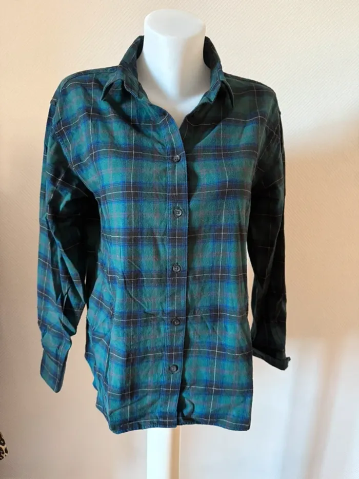 Chemise à carreau uniqlo taille S en très bon état