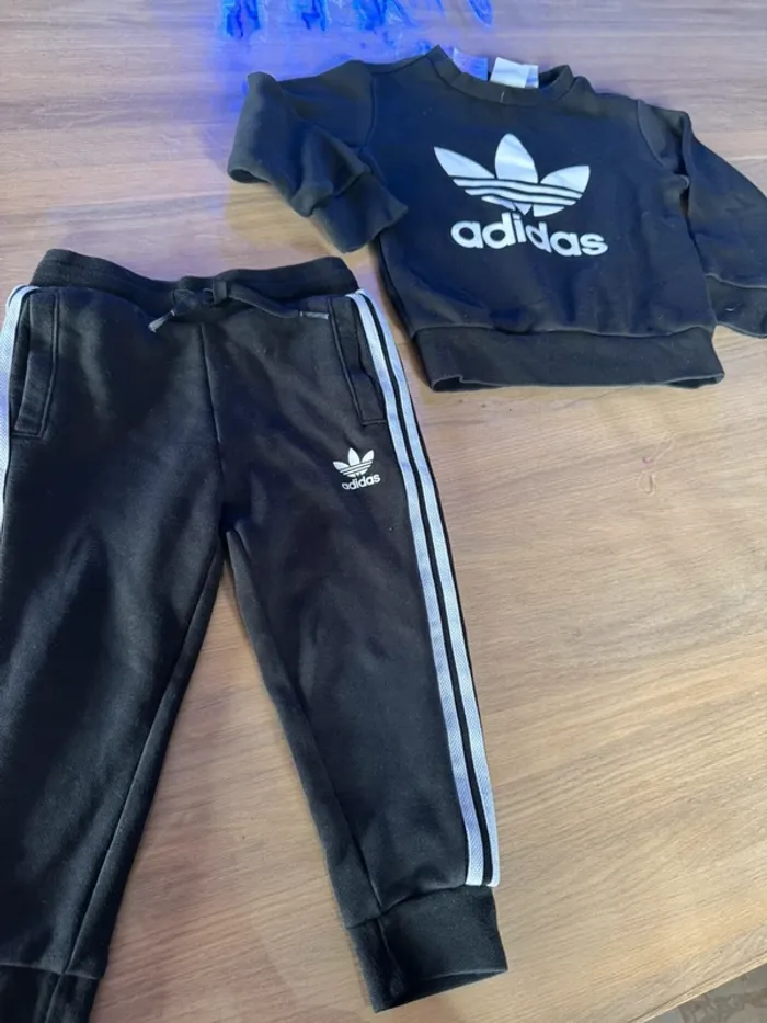 Jogging adidas 18/24 mois
