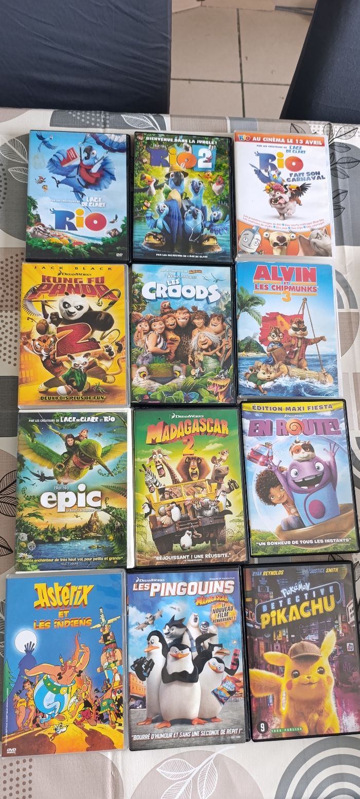Lot 12 DVD enfants films d'animation - photo numéro 2