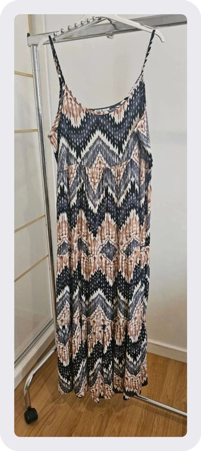 Robe d’été pour femmes - photo numéro 4