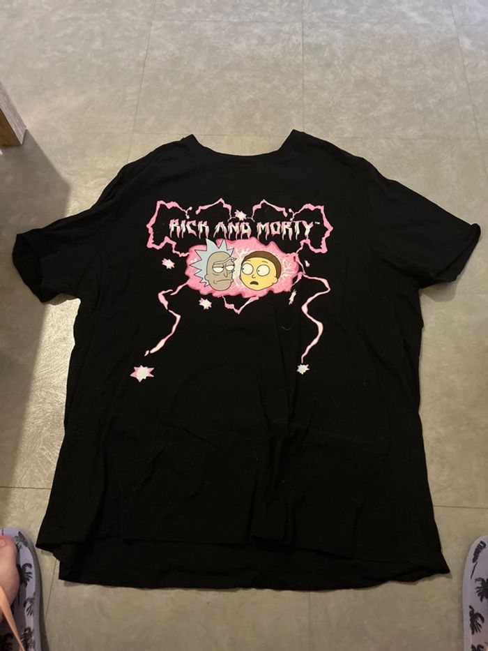 TEE short Rick et morty - photo numéro 2