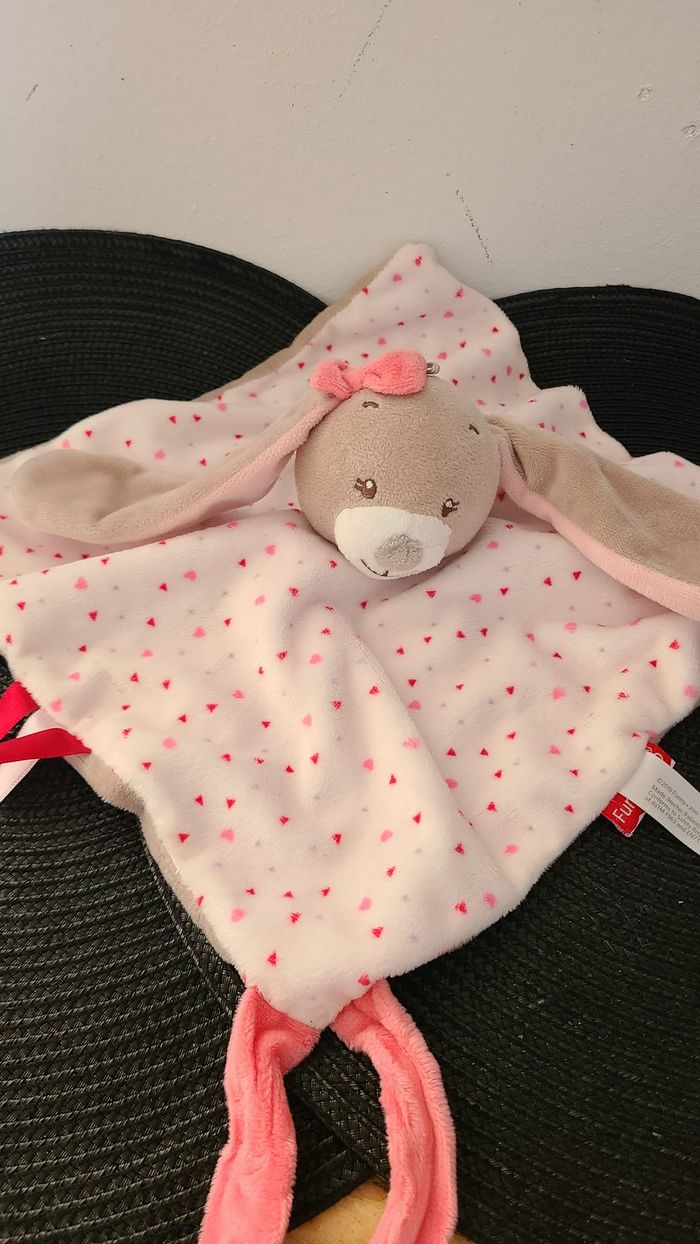 Doudou plat carré lapin rose beige coeurs FUNNY ZOO - photo numéro 2