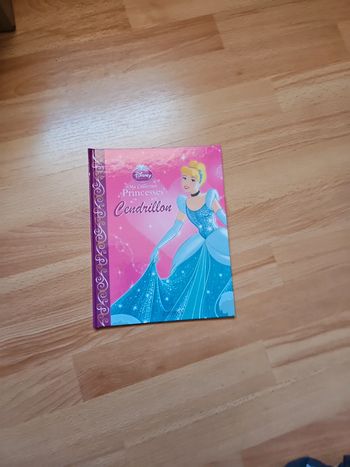 Livre cendrillon Neuf XY