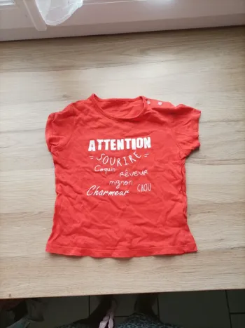 Tee shirt