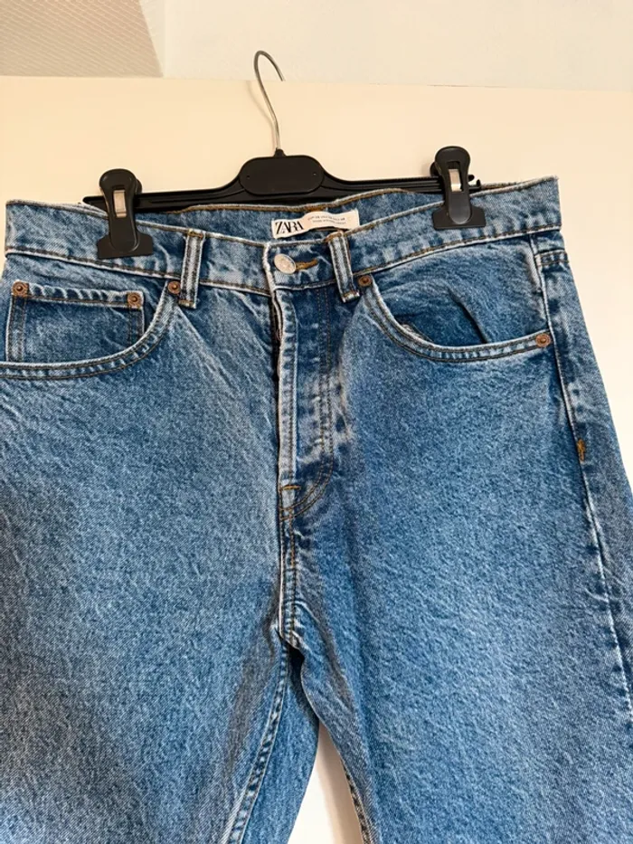Jean mom bleu en très bon état taille 38 Zara - photo numéro 2