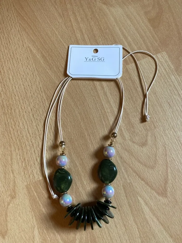 Collier ajustable