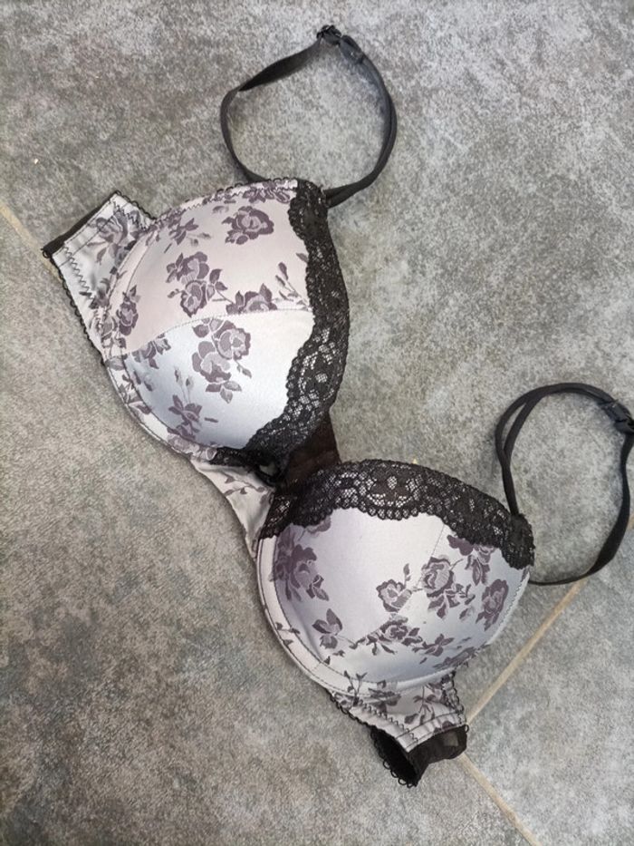 Soutien gorge - photo numéro 2
