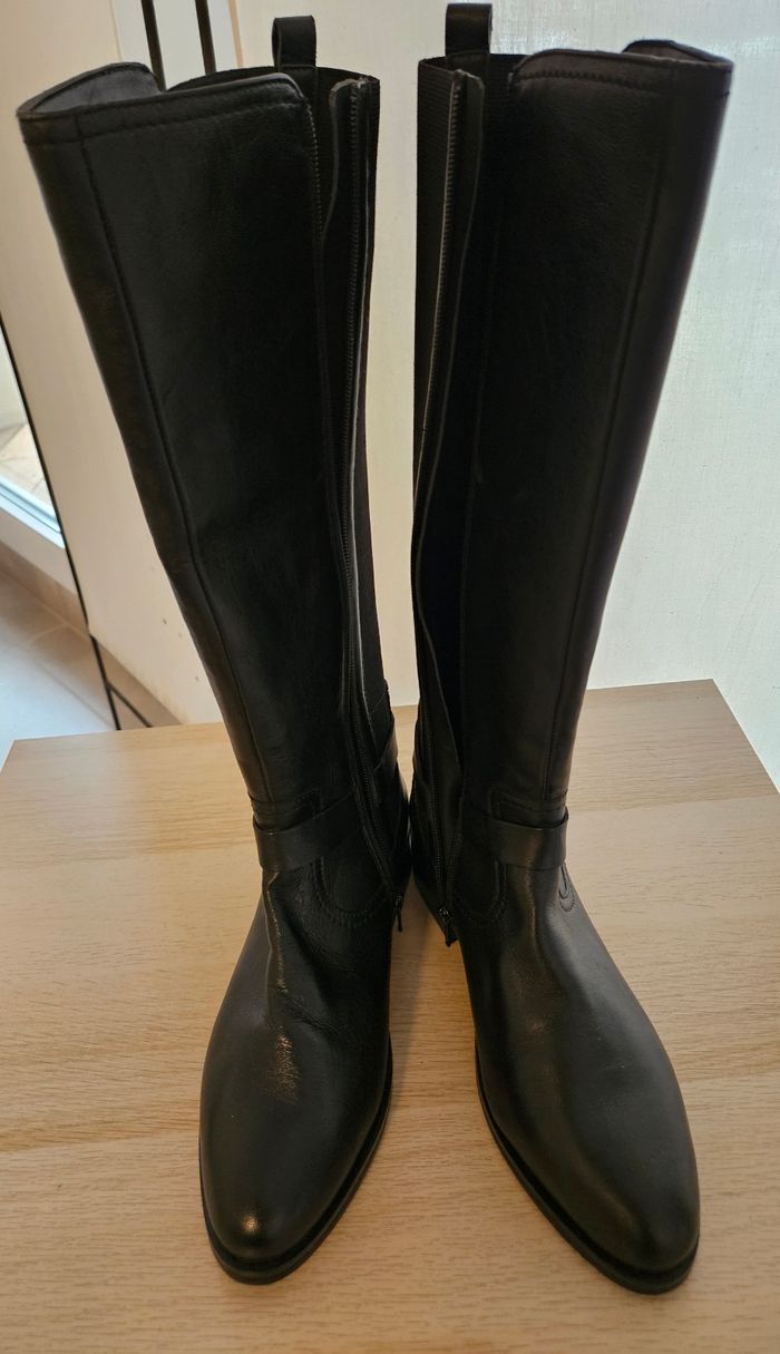Bottes neuves T 41 - photo numéro 6