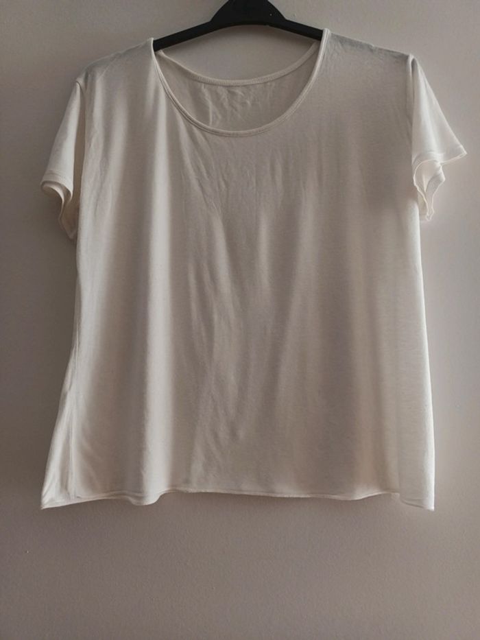 Tee-shirt blanc - photo numéro 3