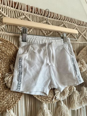 Short blanc Zara 12/18 mois