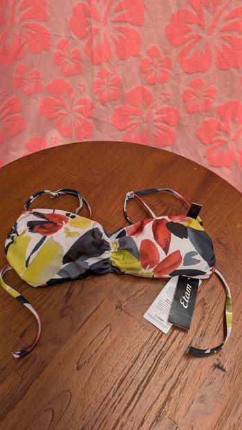 Haut de bikini capsule Etam x Katia 2XL
