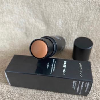 Bare you Barely bronzed Younique