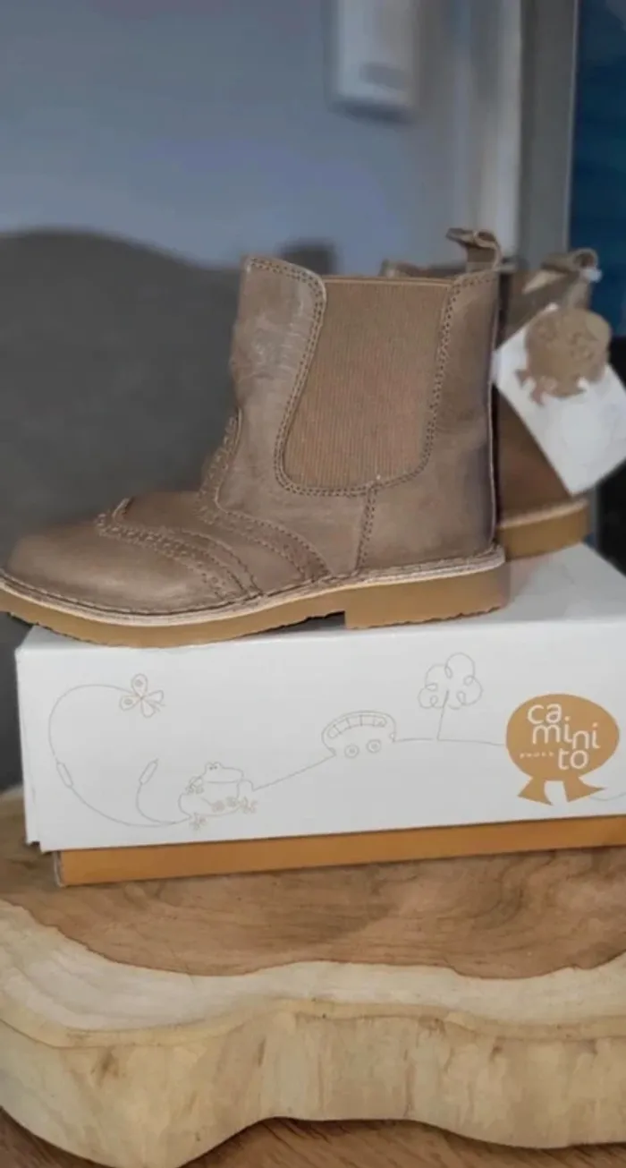 Boots enfants pointure 26 neuve - photo numéro 9