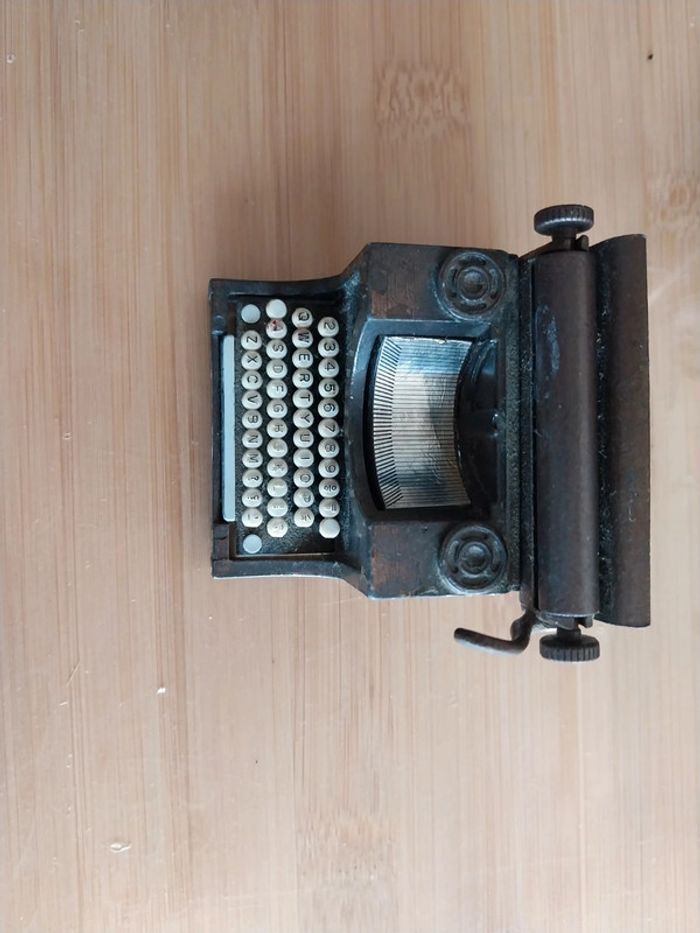 Taille crayon vintage