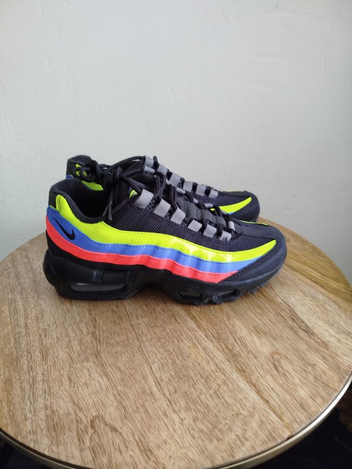 Baskets Nike T 36,5 - photo numéro 6