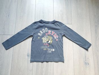 Maillot manche longue gris. Garçon 5 ans. Marque Kiabi