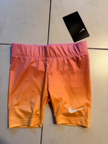 Short nike orange et rose