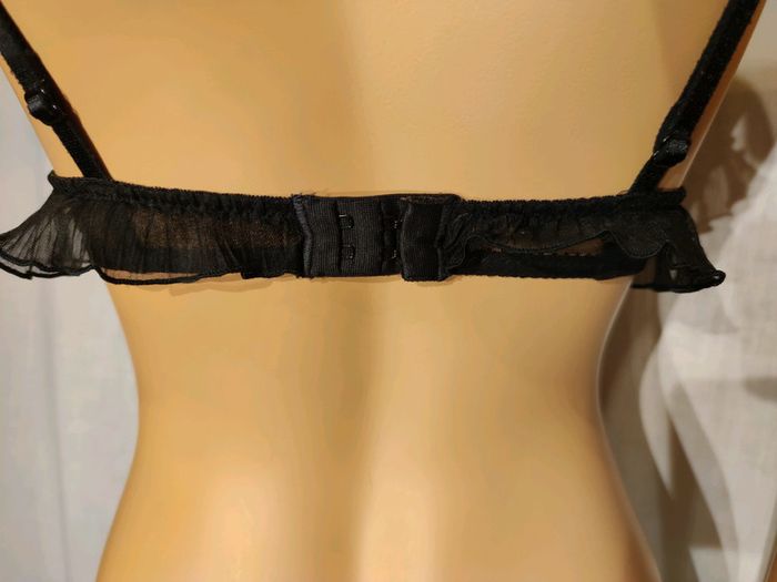 Soutien gorge à Coques Noir à froufrou _ T. 85B Eu / 70B Fr _ Darjeeling - photo numéro 14