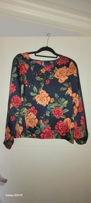 Blouse fleurie Only neuve sans étiquette taille 36