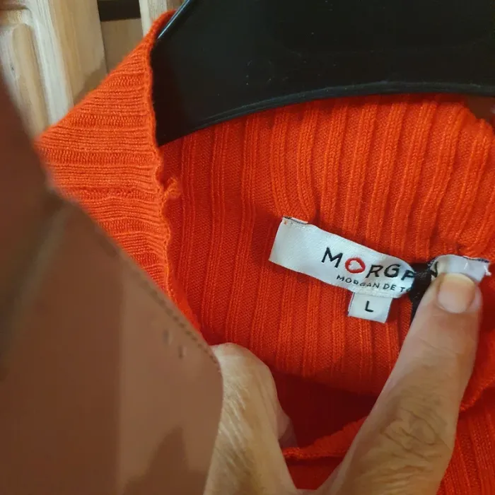 Magnifique haut col montant Couleur orange sanguine taille L Morgan - photo numéro 2