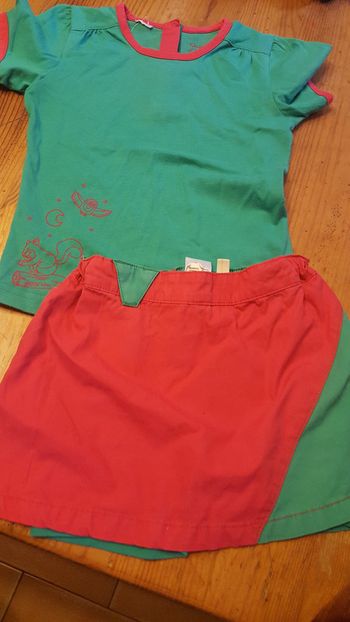 Ensemble jupe-short + tee shirt quechua