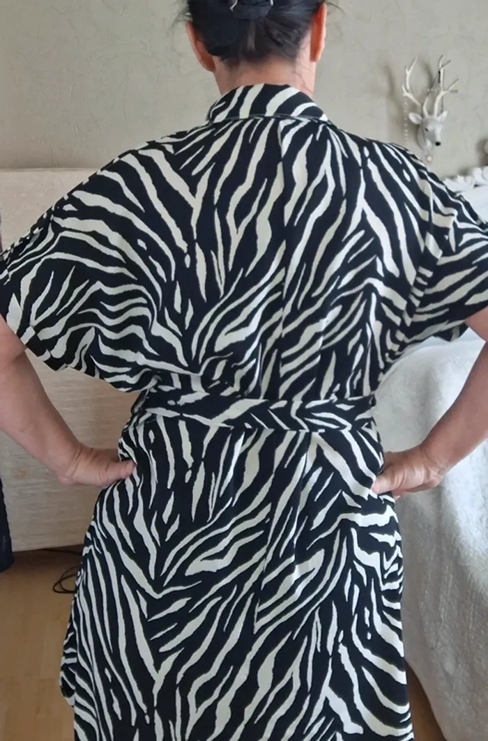 Robe imprimé zèbre L/XL - photo numéro 4