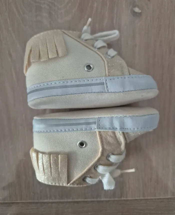 Chaussures souples dorées 19 - photo numéro 7