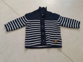 Gilet rayé t. 12 mois