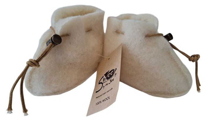 Chaussons bébé en laine 0-6 mois neufs