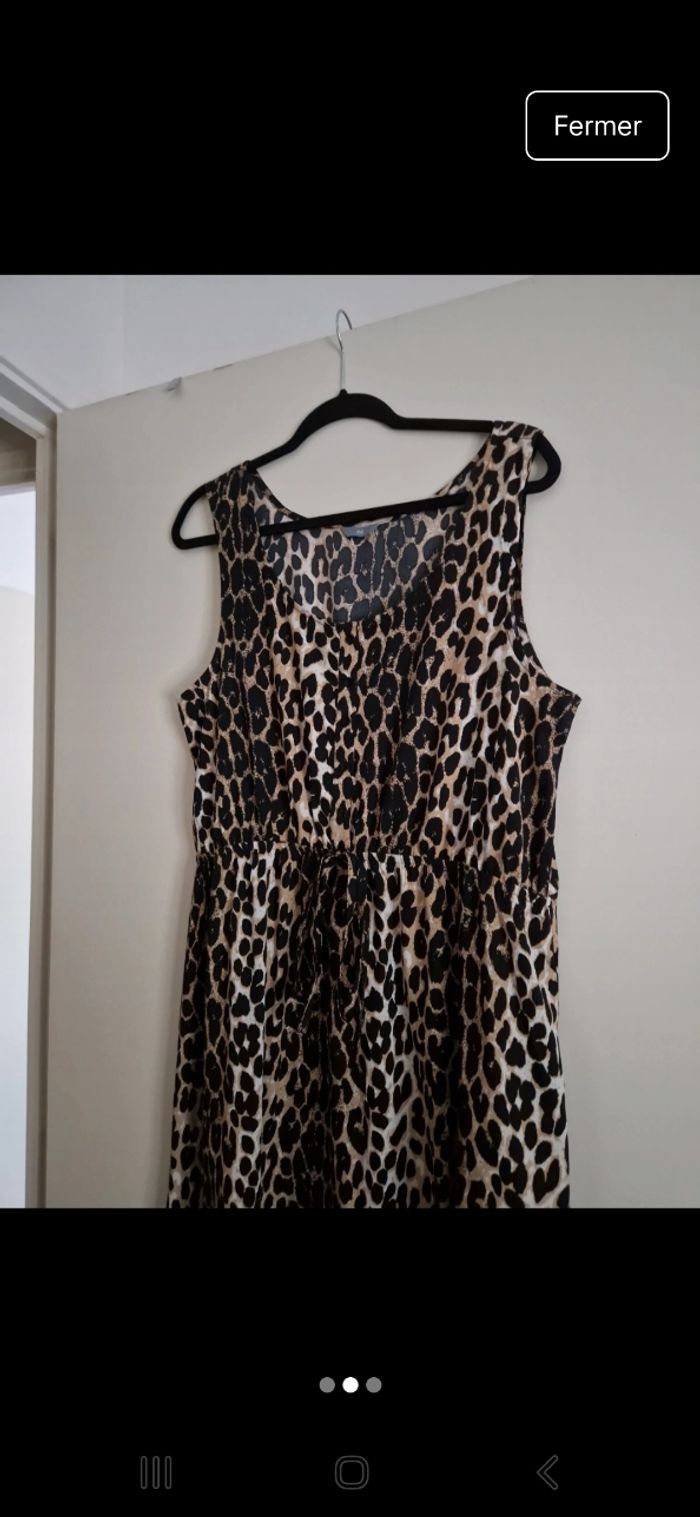 Robe léopard taille 44 - photo numéro 3