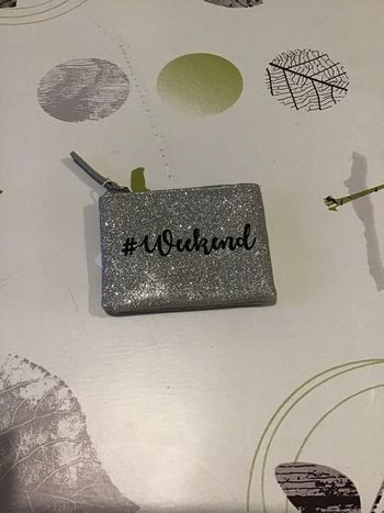 Porte monnaie argenté et noir New look 11,5 cm