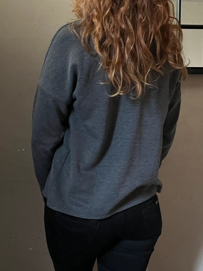 Haut ample gris à manches longues - photo numéro 6