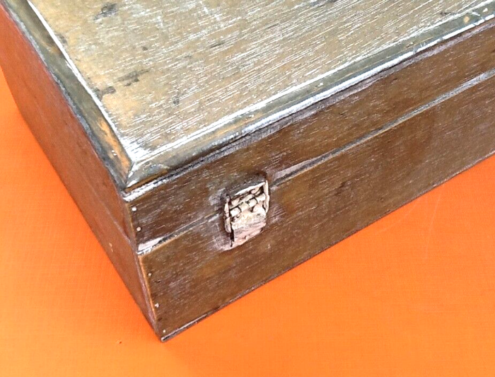 Coffret bombé Bois cérusé Fermoir laiton - photo numéro 4