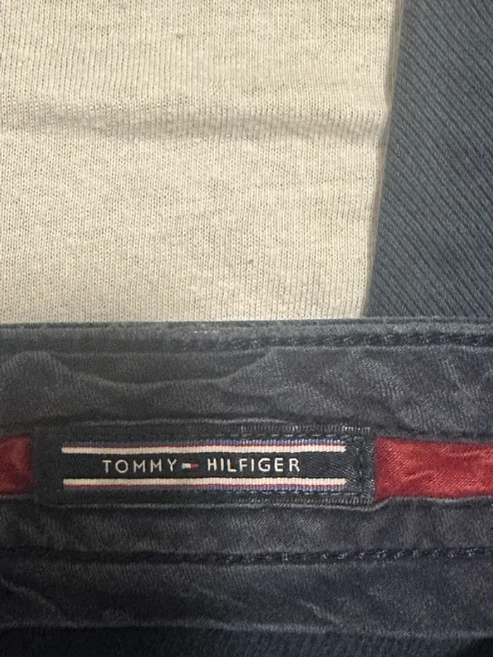 Jean Tommy Hilfiger - photo numéro 3