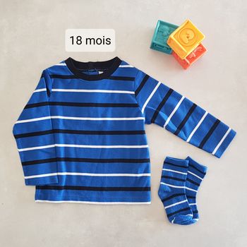 T-shirt + chaussettes 18mois