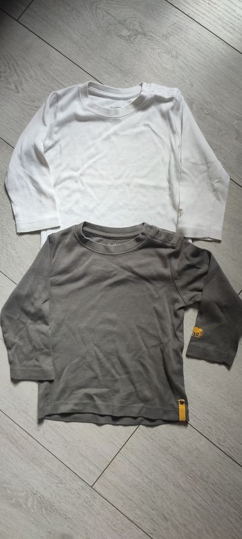 2 t shirts 2 ans