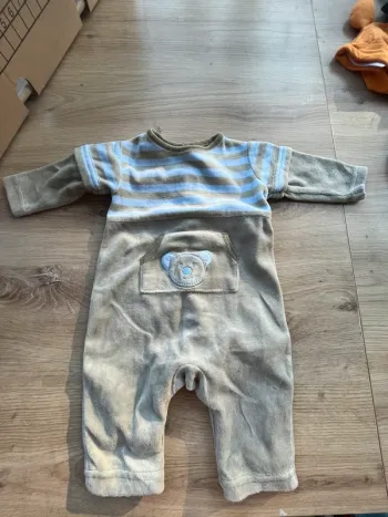 Pyjama taille 1 mois