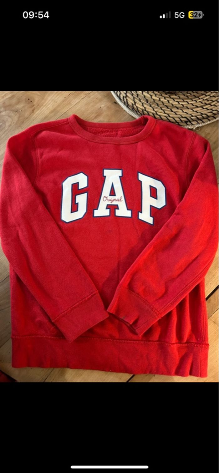 Sweat gap rouge 10 ans