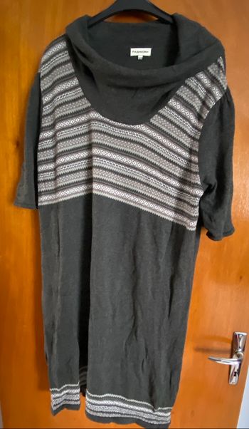 Robe grise