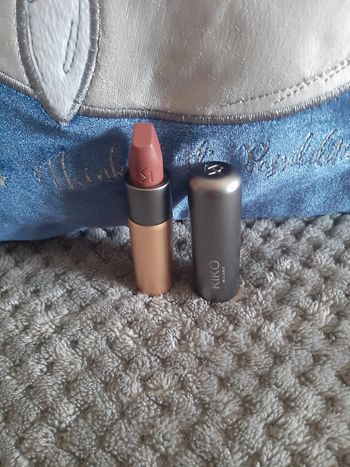 Rouge a lèvres velvet passion kiko neuf