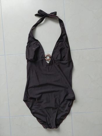 Maillot de bain une pièce 38.