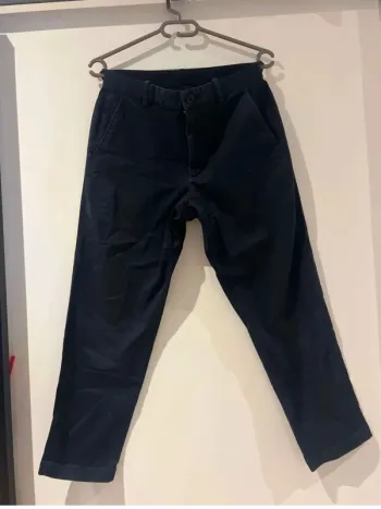 Pantalon uniqlo en  coton - taille s - court (88cm longueur)